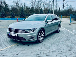 Volkswagen Passat foto 0