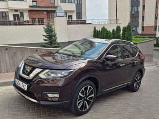 Nissan X-Trail foto 2