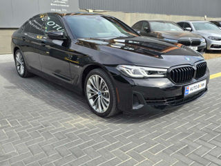 BMW 5 Series foto 1