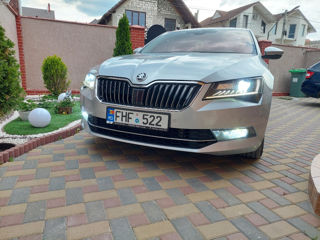 Skoda Superb foto 3