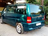 Opel Vivaro foto 1