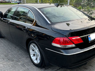 BMW 7 Series foto 4