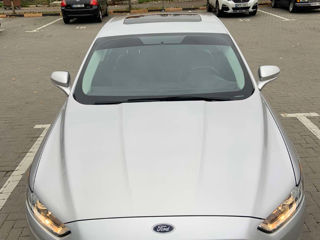 Ford Fusion foto 6