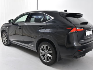 Lexus NX Series foto 2