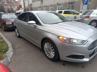 Ford Fusion foto 2