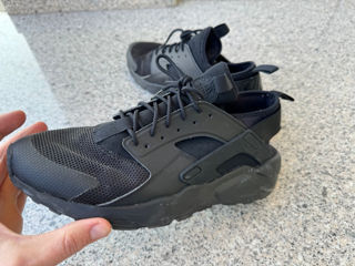 Nike Air huarache triple black foto 4