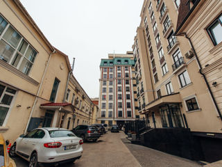 Apartament cu 2 camere, 75 m², Centru, Chișinău foto 10