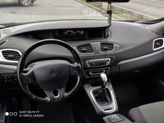 Renault Grand Scenic foto 7