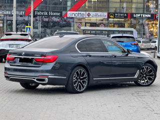 BMW 7 Series foto 4