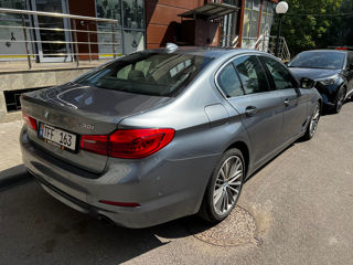 BMW 5 Series foto 3