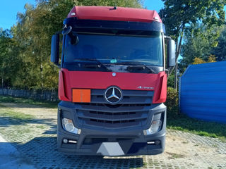 Mercedes Actros 1845