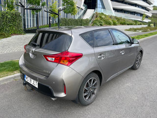 Toyota Auris foto 4