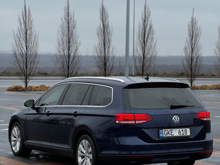 Volkswagen Passat foto 4