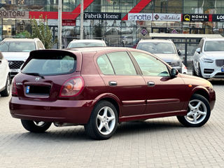 Nissan Almera foto 5