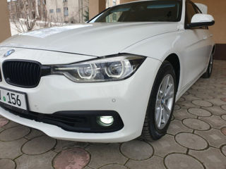 BMW 3 Series foto 9