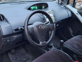 Toyota Yaris foto 5