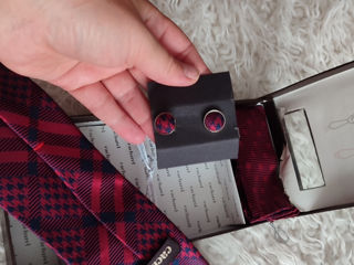 Cravata noua Hugo Boss si Cacharel foto 1