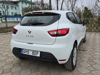 Renault Clio foto 2