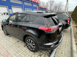 Toyota Rav 4 foto 4