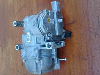 Compresor conditioner Toyota Prius,Auris,Avensis,Corolla,Yaris. foto 2