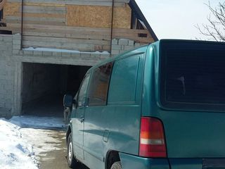 Mercedes Vito foto 2