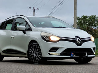 Renault Clio foto 1