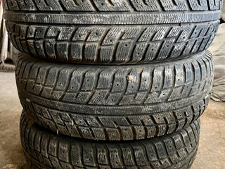 Продам 3 шины зима(vand 3 bu anvelope iarna) KUMHO 215/65/16 foto 1