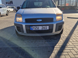 Ford Fusion foto 3