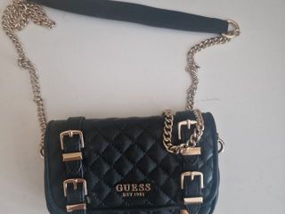 Guess foto 1