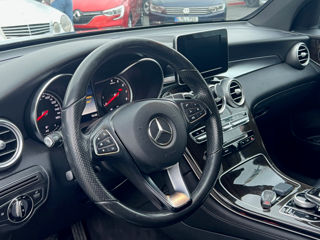 Mercedes GLC foto 10