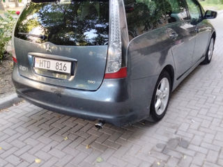 Mitsubishi Grandis foto 5