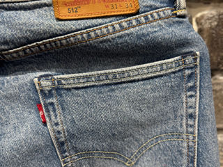 Джинсы Levis foto 3