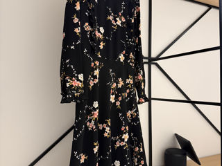 новое! Galeries Lafayette платье, М foto 0
