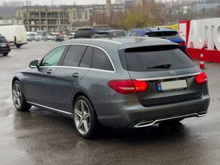 Mercedes C-Class foto 8