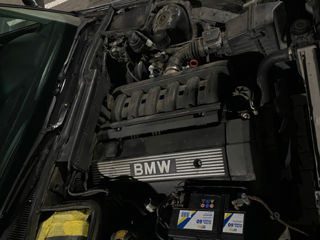 BMW 5 Series foto 5