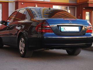 Mercedes E Class foto 3