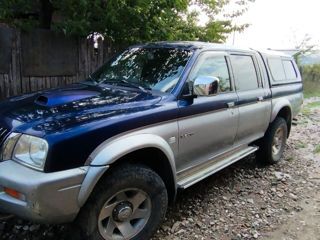 Mitsubishi L200 foto 4