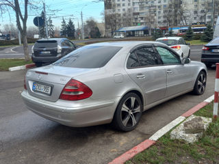 Mercedes E-Class foto 2