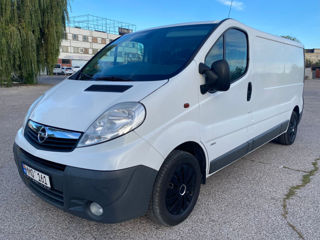 Opel Vivaro 2.0D Lung foto 2