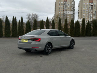 Skoda Superb foto 6