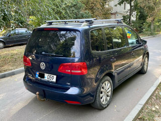 Volkswagen Touran foto 5