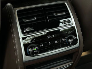 BMW 7 Series foto 16