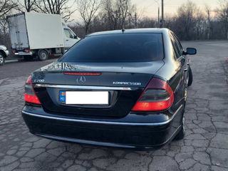 Mercedes E-Class foto 4