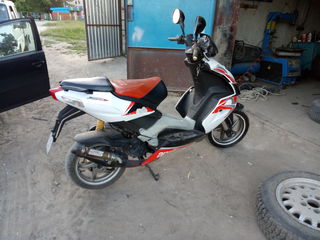 Aprilia Sr foto 3