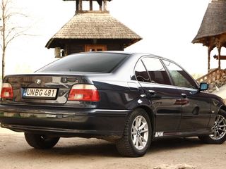 BMW 5 Series foto 5