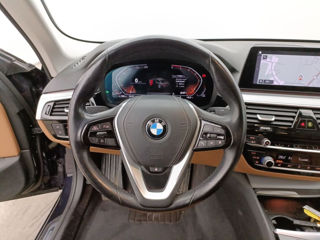 BMW 5 Series foto 7