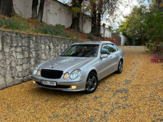 Mercedes E-Class foto 3