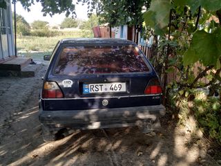 Volkswagen Golf foto 1