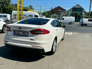 Ford Fusion foto 8