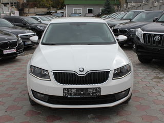 Skoda Octavia foto 1